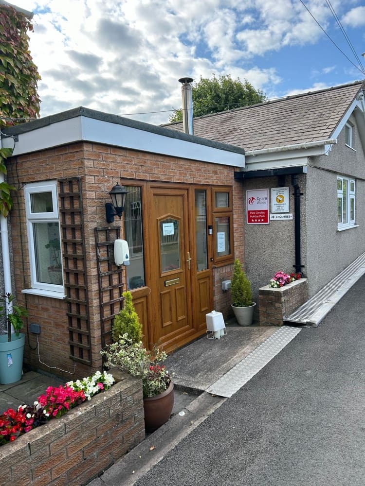 Tandderwen Caravan Park